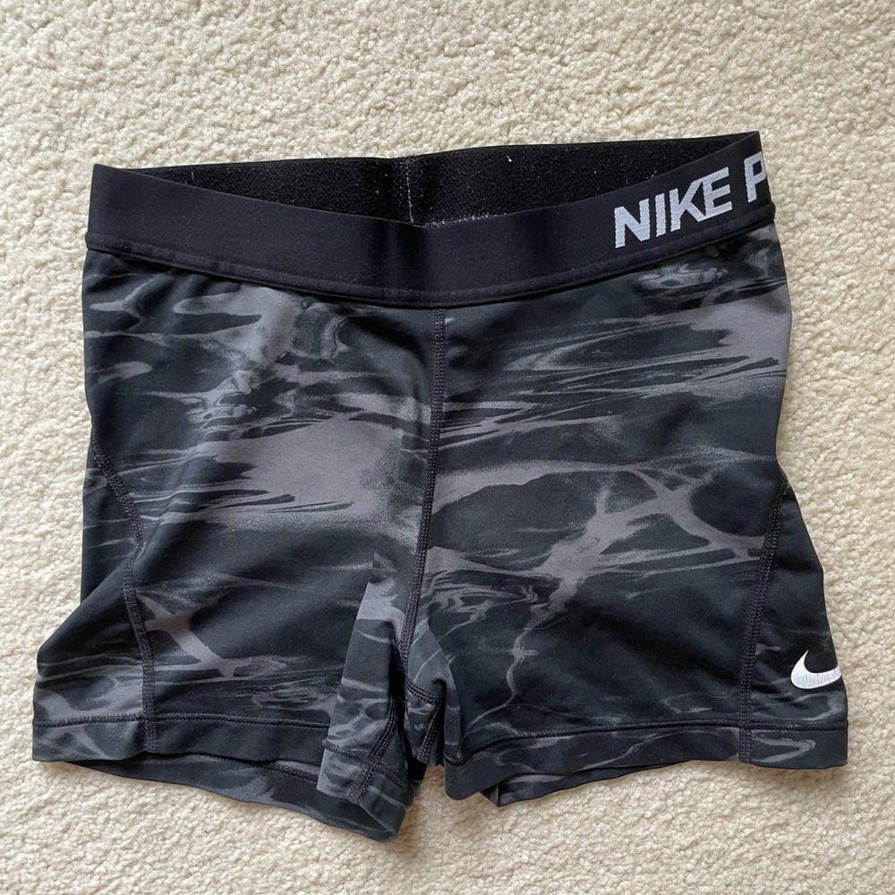 Nike Pro 3” Printed Training Shorts (Black/Grey)